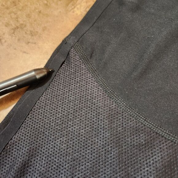 Nike Dri-FIT Capri Leggings – Women’s Medium – Black Athletic Pants - Picture 7 of 7